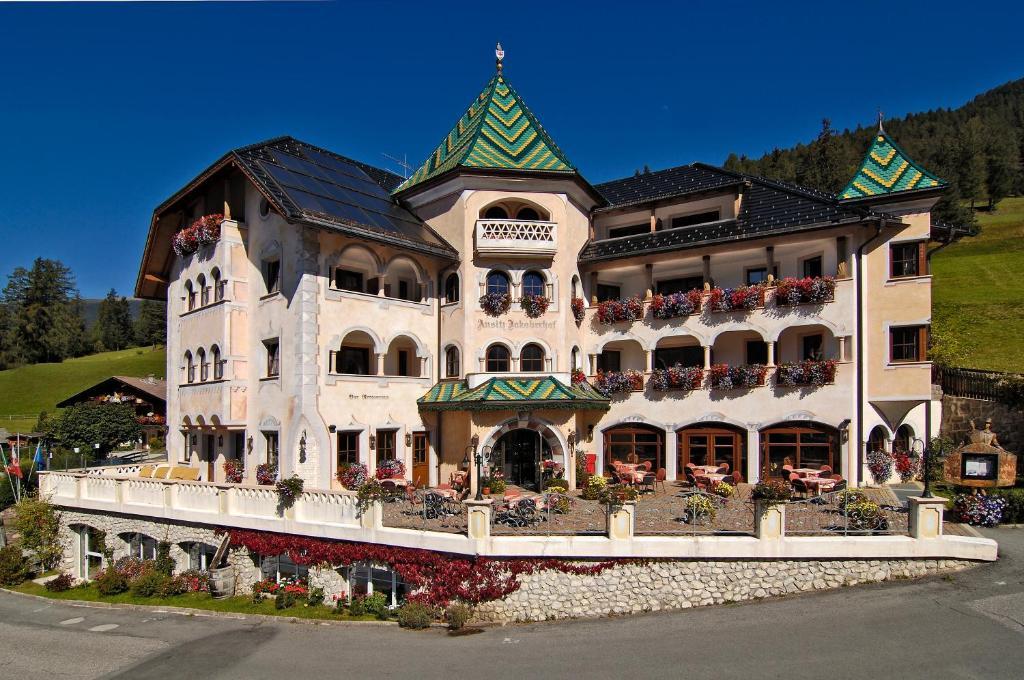 Ansitz Jakoberhof 4* Ortisei